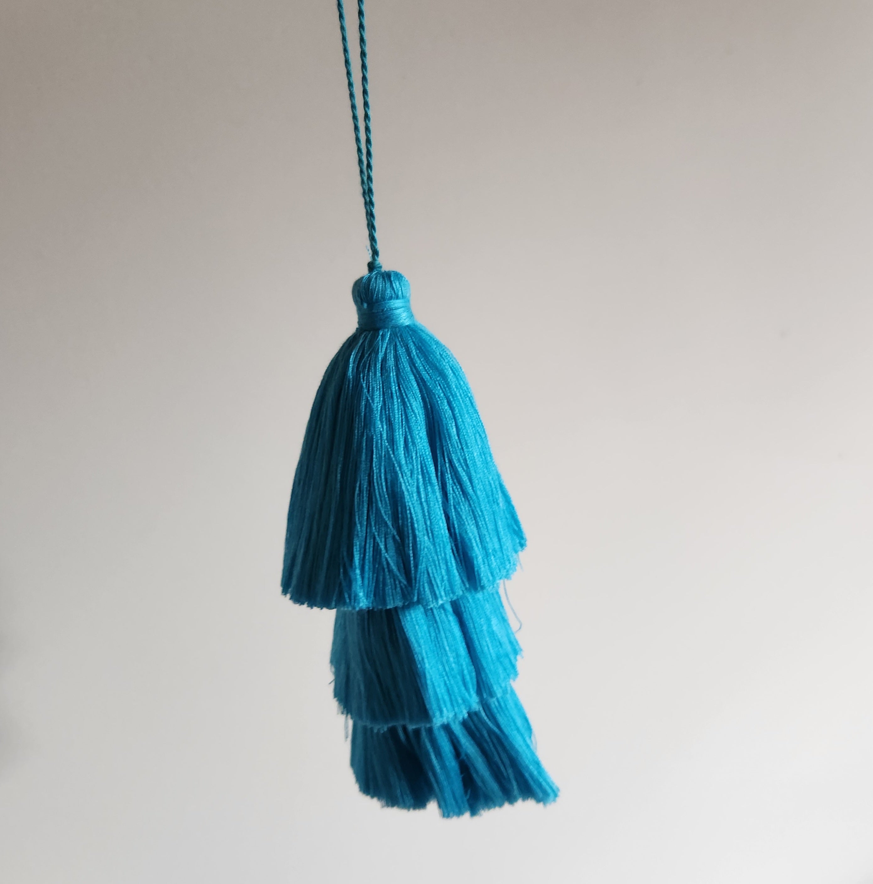 TRIPLE TASSEL TOTEM - BLUE