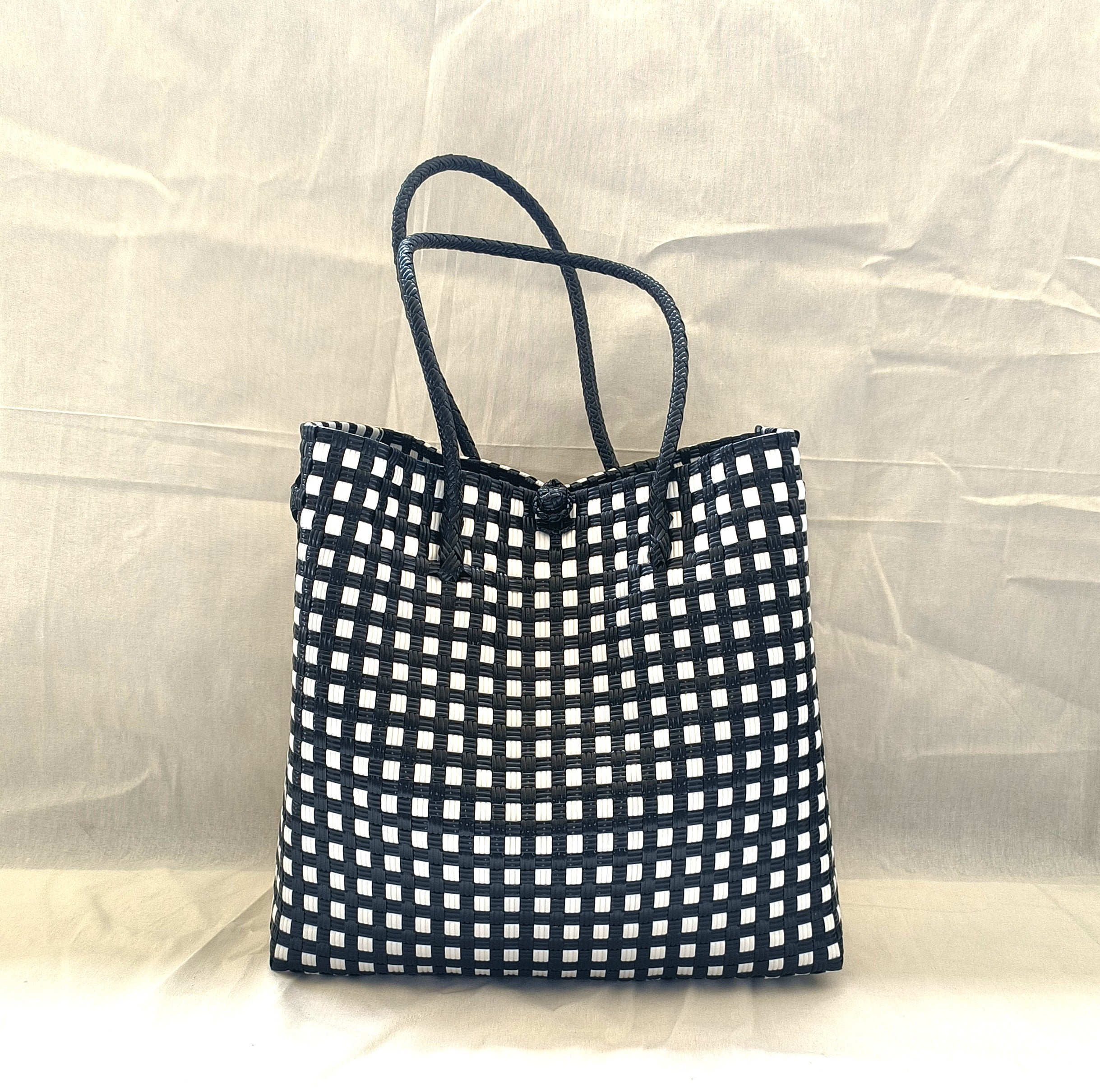 City Square - BLack and White Tote from the Chic Collection